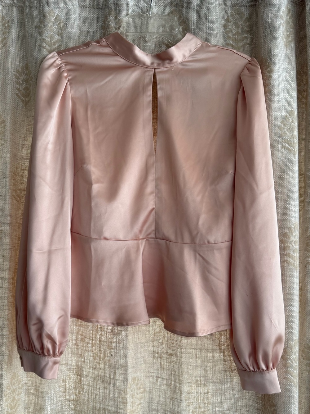 Lulus Blush Pink Satin Open Back Long Sleeve Blouse Size Small NWT